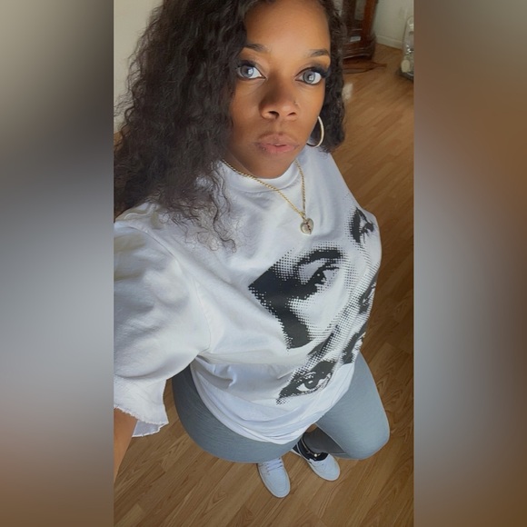 Meet your Posher, Randi - Picture 2 of 2